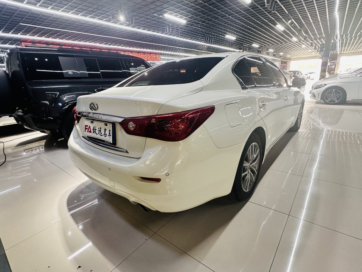 英菲尼迪 Q50L  2016款 2.0T 悦享版图片