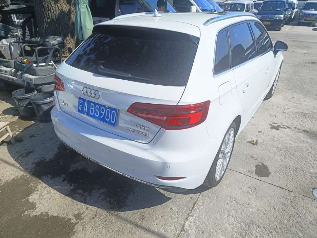 奧迪 奧迪A3  2018款 30周年年型 Sportback 35 TFSI 風(fēng)尚型圖片