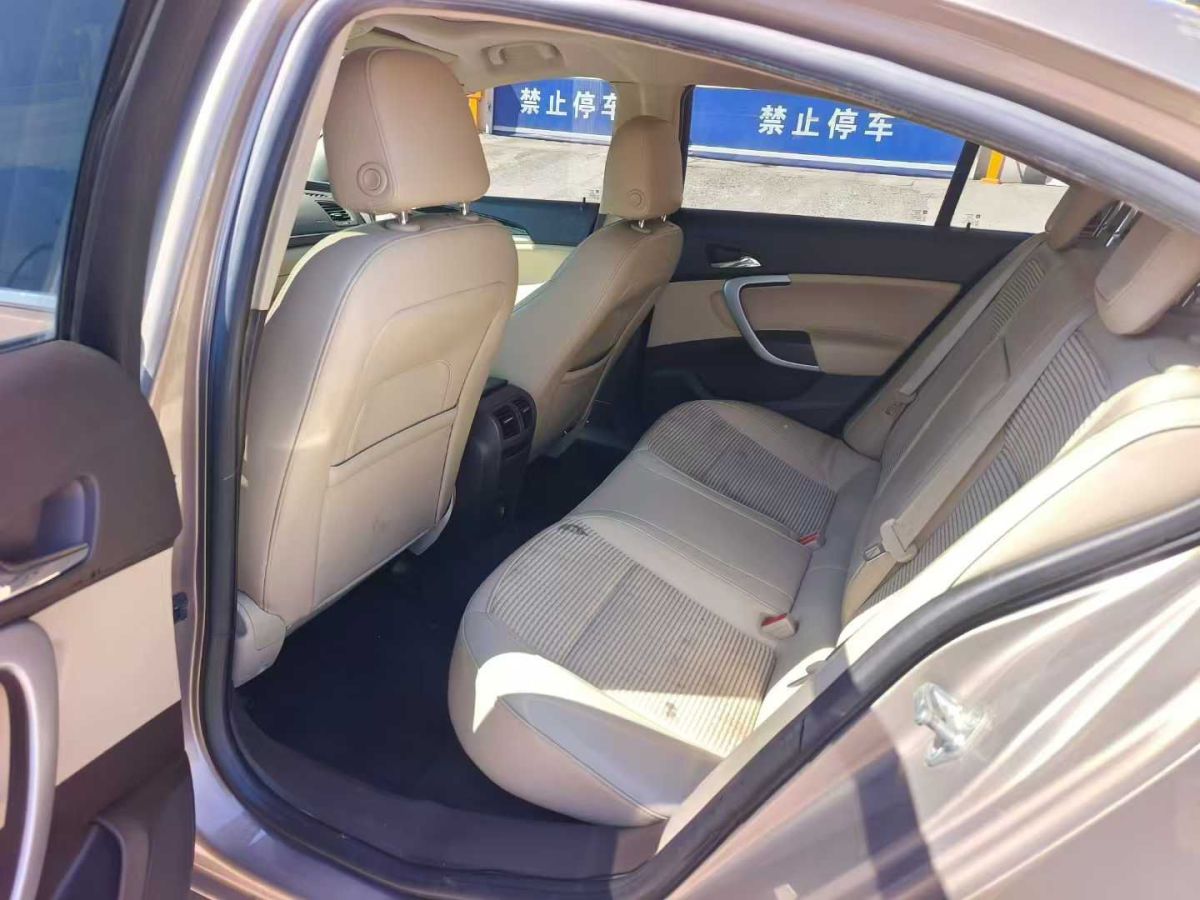 別克 君威  2015款 1.6T 領(lǐng)先技術(shù)型圖片