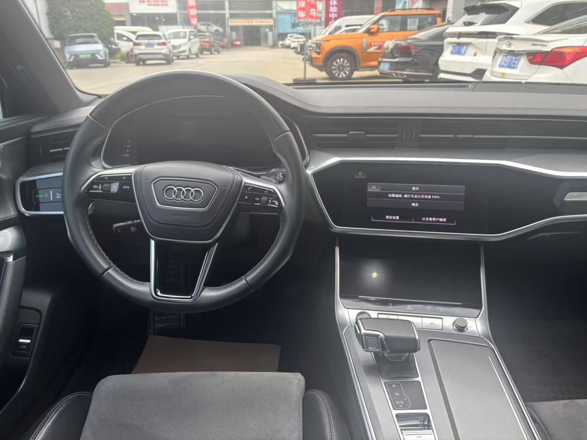 奧迪 奧迪A6L  2022款 40 TFSI 豪華動感型圖片