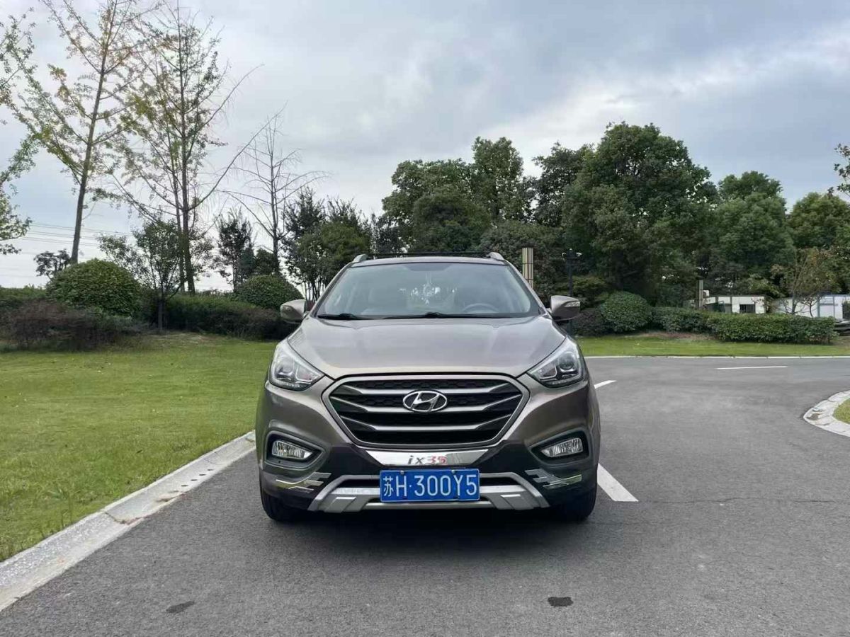 現(xiàn)代 ix35  2015款 2.0 GLS 四驅(qū)智能型圖片