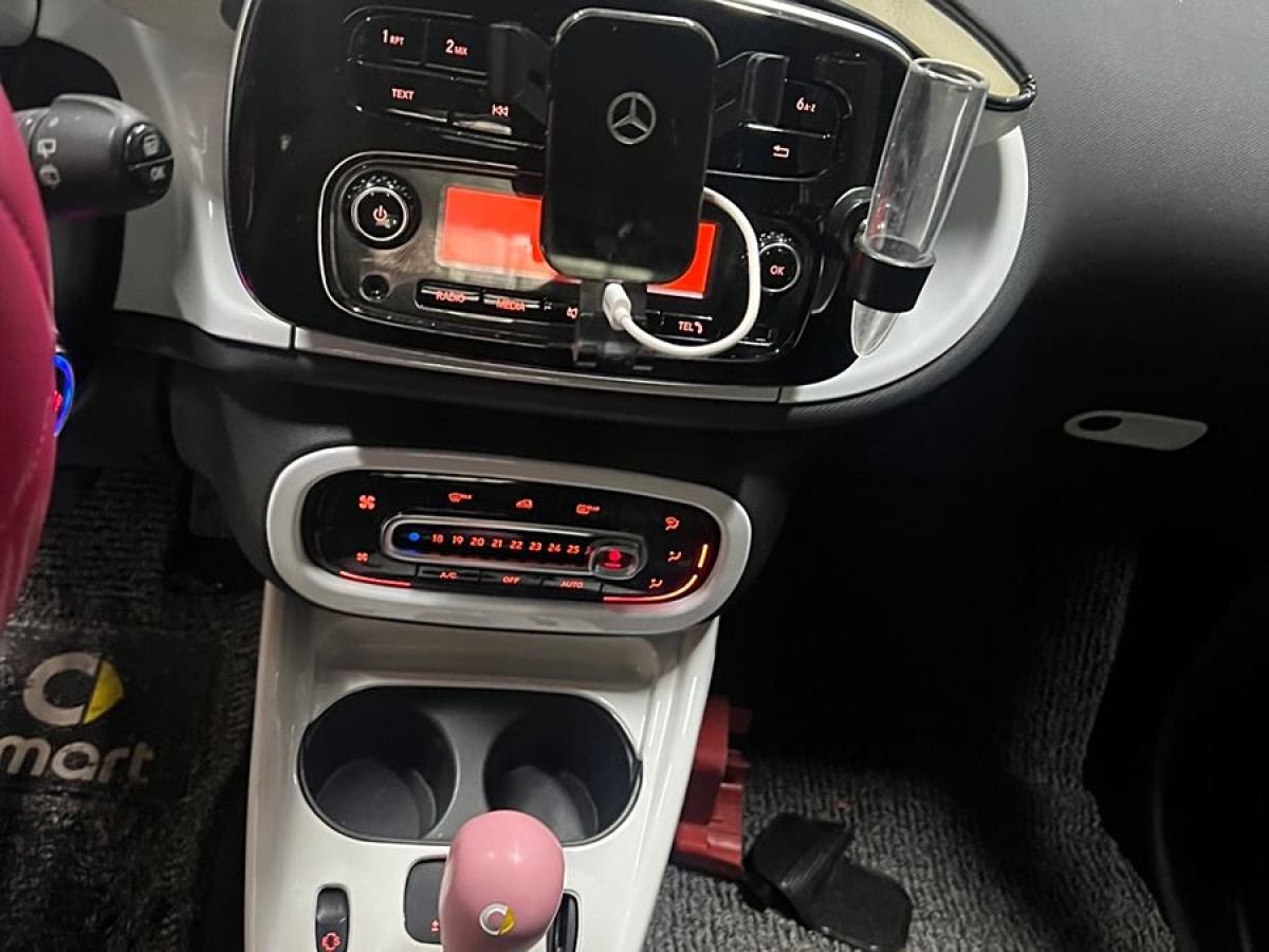 smart fortwo  2015款 1.0L 52千瓦硬頂靈動(dòng)版圖片