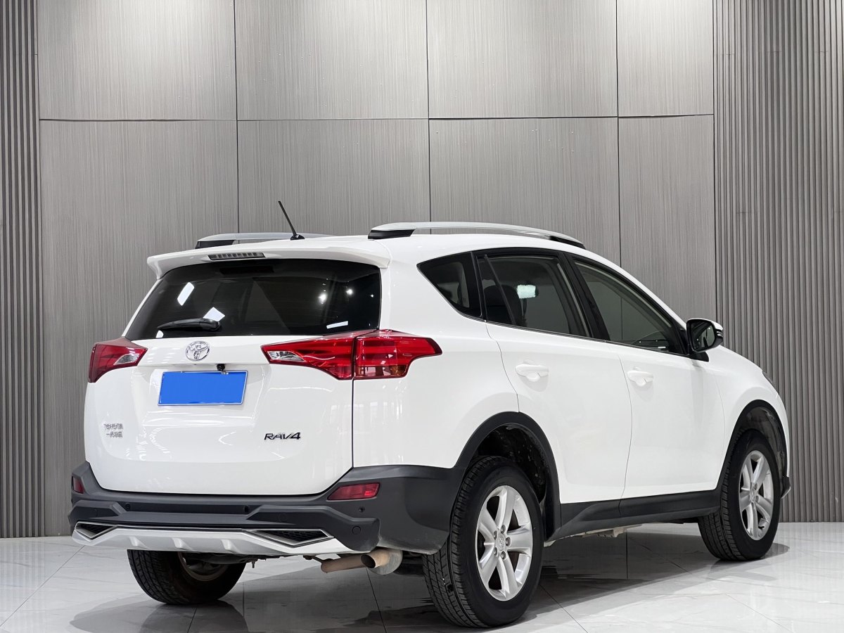 豐田 RAV4  2018款 榮放 2.0L CVT兩驅(qū)都市版圖片