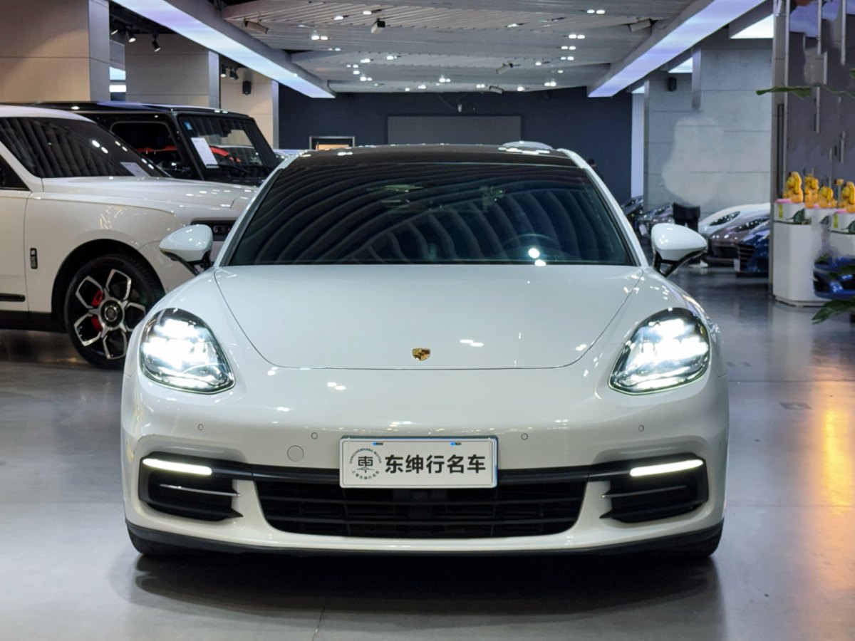 保時(shí)捷 Panamera  2017款 Panamera 行政加長(zhǎng)版 3.0T圖片