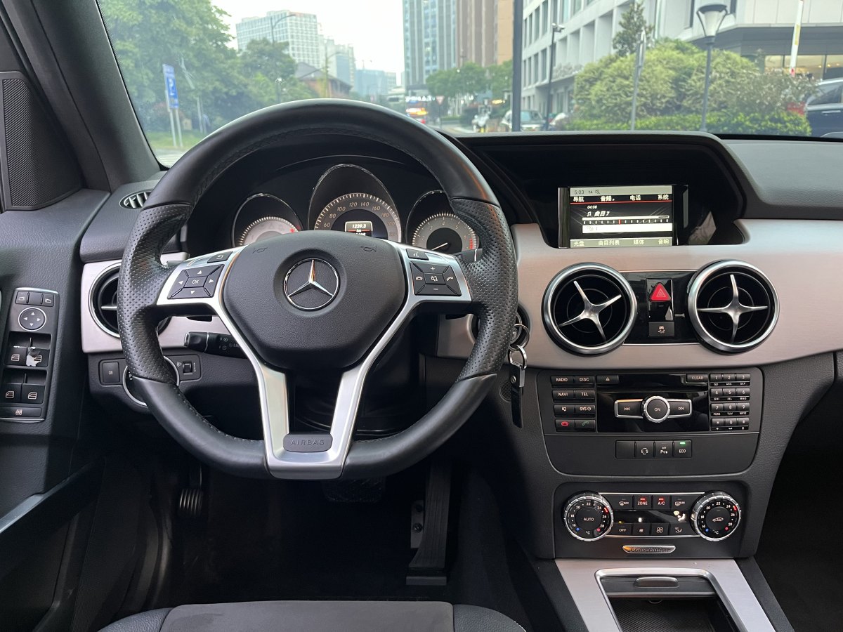 2015年8月奔馳 奔馳GLK級  2015款 GLK 260 4MATIC 動感型 極致版