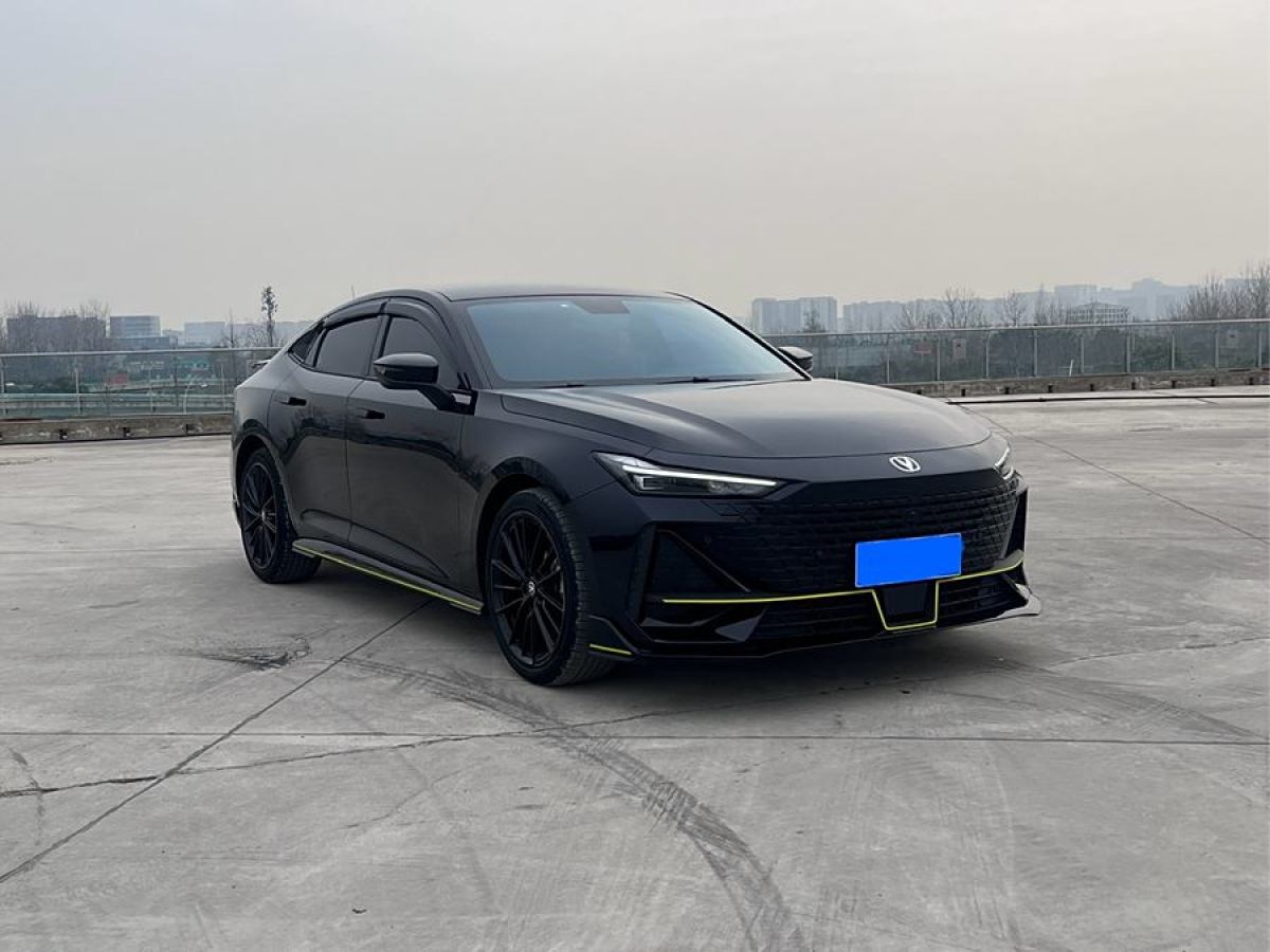 長(zhǎng)安 長(zhǎng)安UNI-V  2023款 1.5T 運(yùn)動(dòng)版圖片