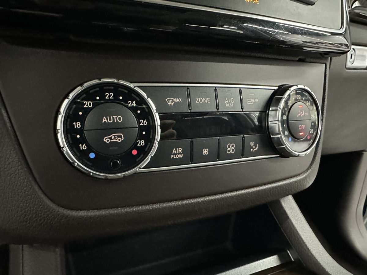 奔馳 奔馳GLS  2019款 GLS 400 4MATIC動感型臻藏版圖片
