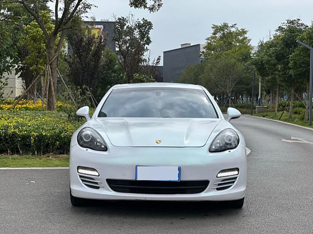 2011年10月保時(shí)捷 Panamera  2010款 Panamera 4 3.6L