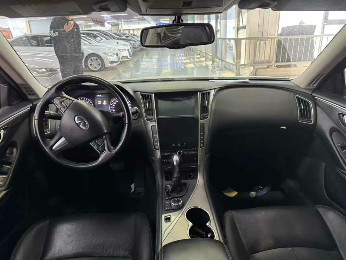 英菲尼迪 Q50  2014款 2.0T 豪華版圖片