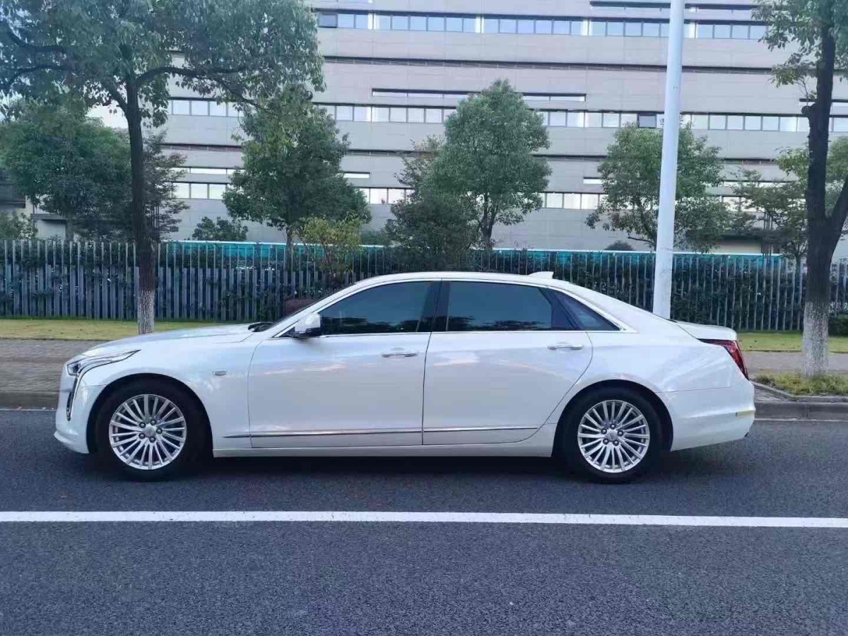 凱迪拉克 CT6  2019款 28T 精英型圖片