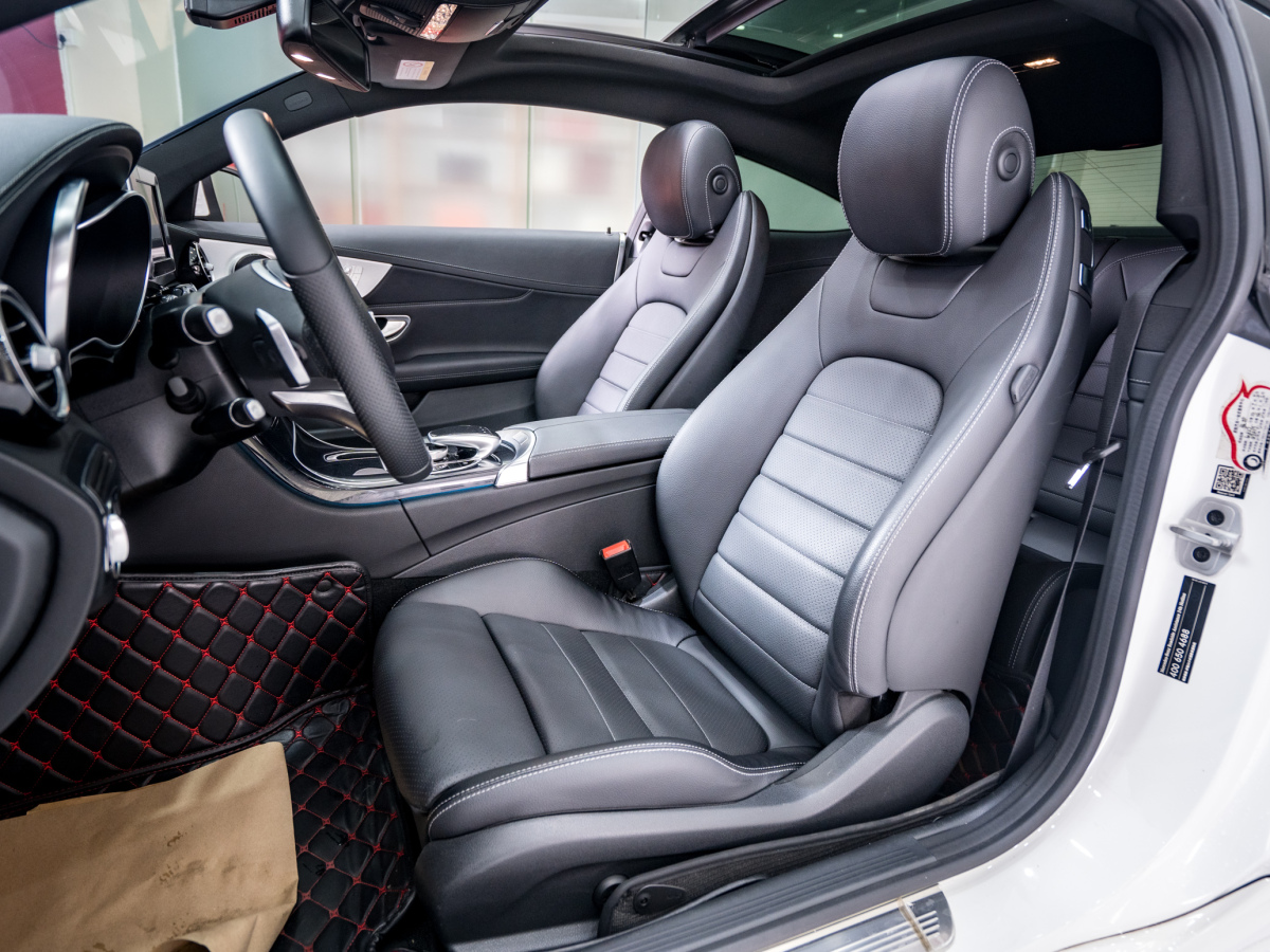 奔驰 奔驰C级  2017款 改款 C 200 轿跑版图片