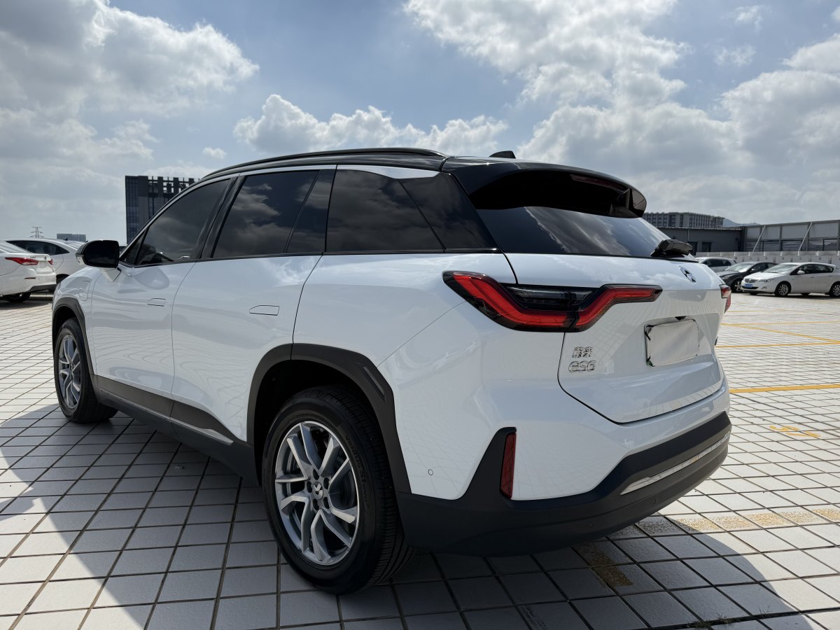 蔚來 ES6  2022款 75kWh 運(yùn)動版圖片