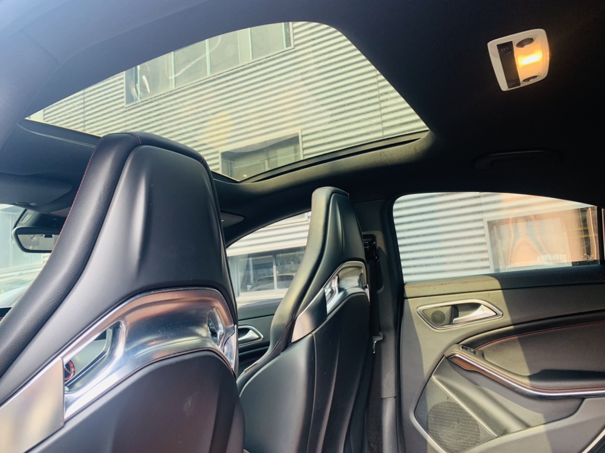 奔驰 奔驰CLA级AMG  2017款 改款 AMG CLA 45 4MATIC图片