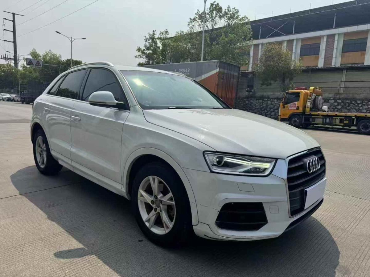 奧迪 奧迪Q3  2017款 30 TFSI 風(fēng)尚型圖片