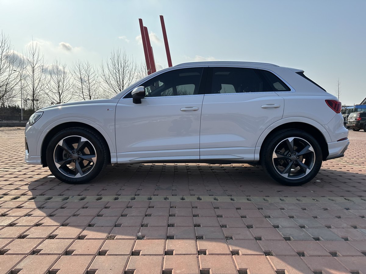 奧迪 奧迪Q3  2023款 40 TFSI 時尚動感型圖片