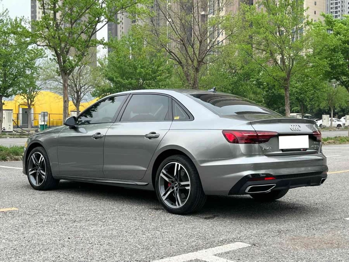 奧迪 奧迪A4L  2022款 40 TFSI 時尚動感型圖片
