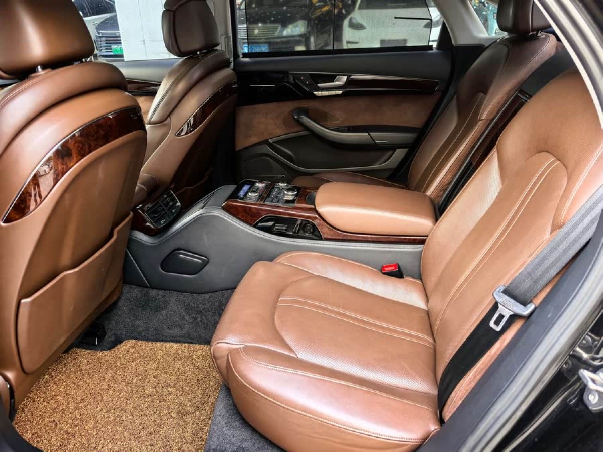奧迪 奧迪A8  2013款 A8L 45 TFSI quattro專享型圖片