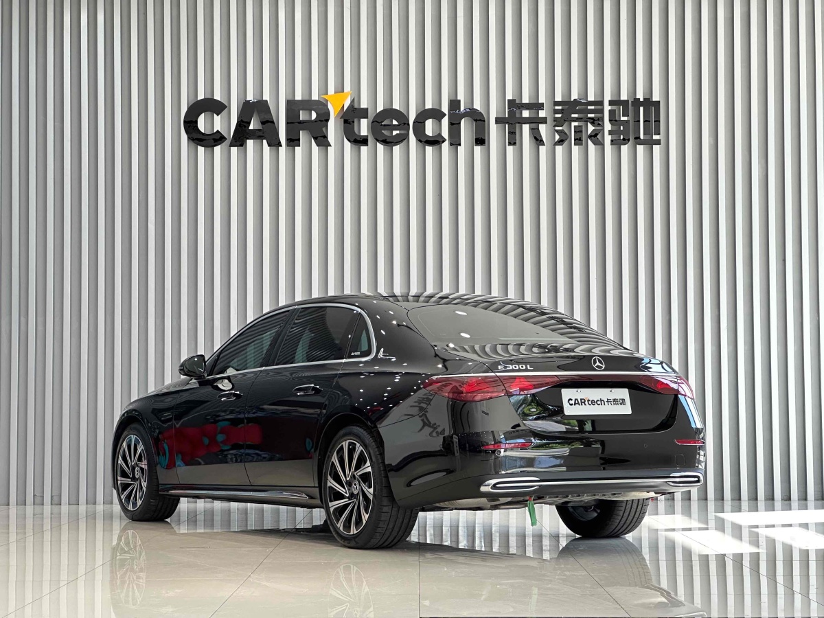 奔馳 奔馳E級(jí)  2024款 E 300 L 豪華型圖片