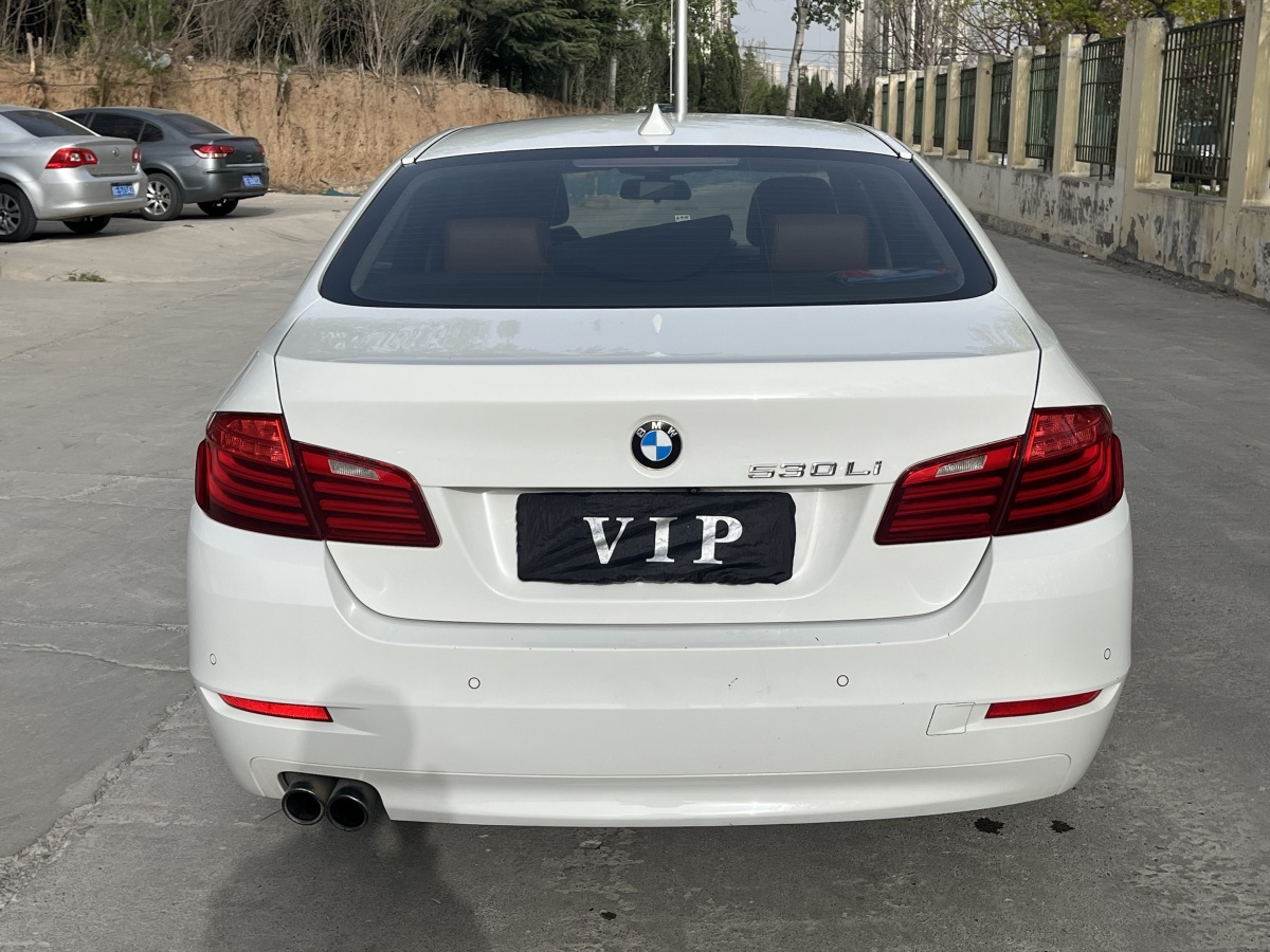 寶馬 寶馬5系  2014款 525Li 領(lǐng)先型圖片