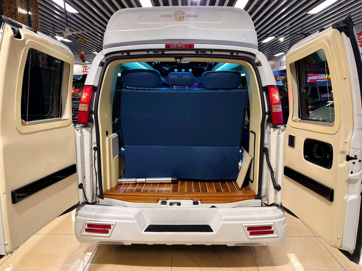 GMC SAVANA  2015款 5.3L G600S 四驅(qū)雅尊版圖片