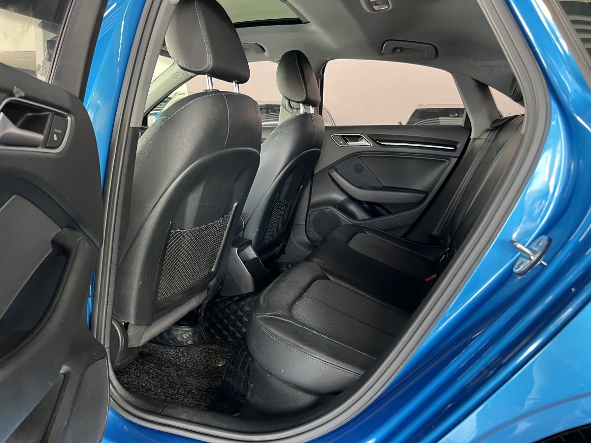 奥迪 奥迪A3  2018款 30周年年型 Limousine 35 TFSI 时尚型图片
