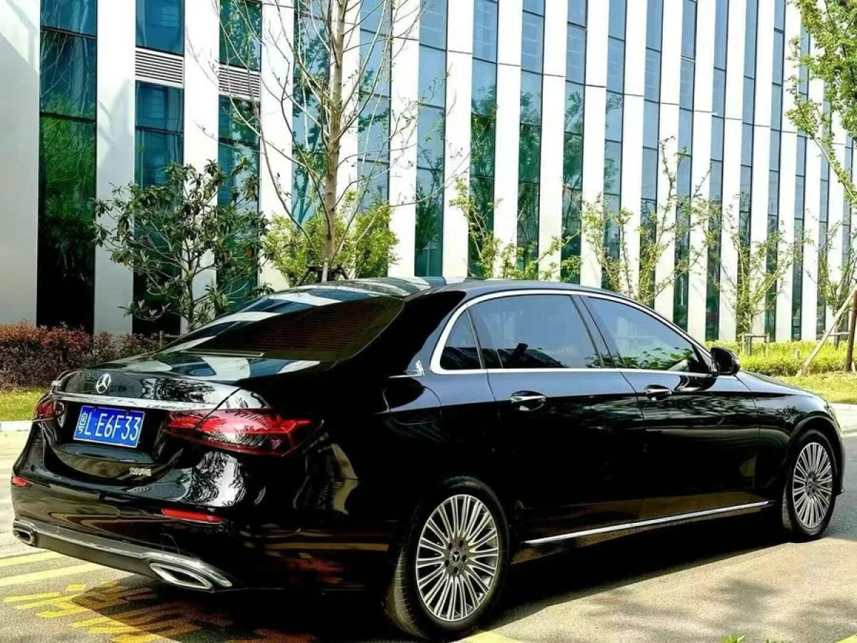 奔馳 奔馳E級(jí)  2021款 改款 E 300 L 時(shí)尚型圖片