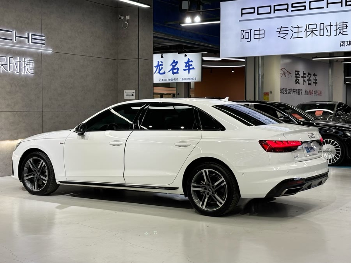 奧迪 奧迪A4L  2022款 40 TFSI 豪華動感型圖片