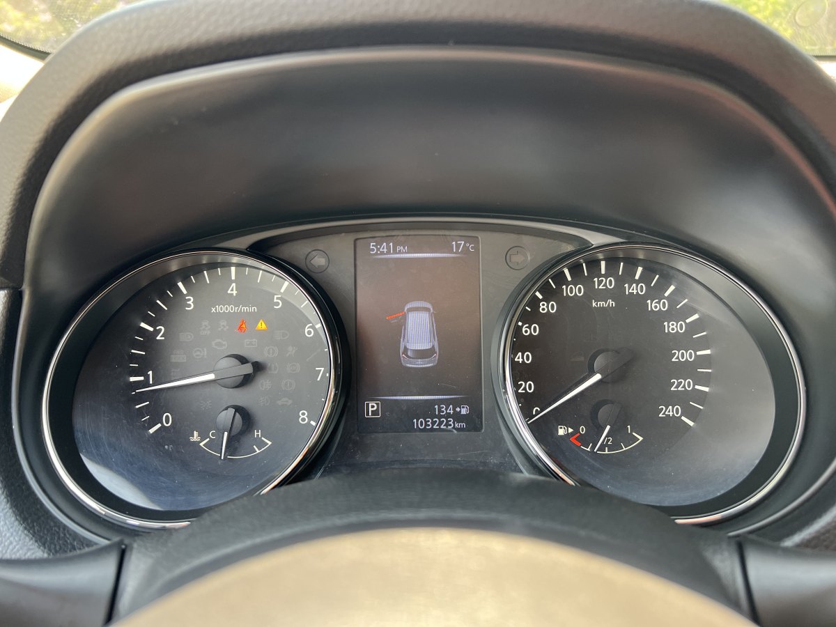 2018年1月日產(chǎn) 奇駿  2017款 2.0L CVT舒適版 2WD