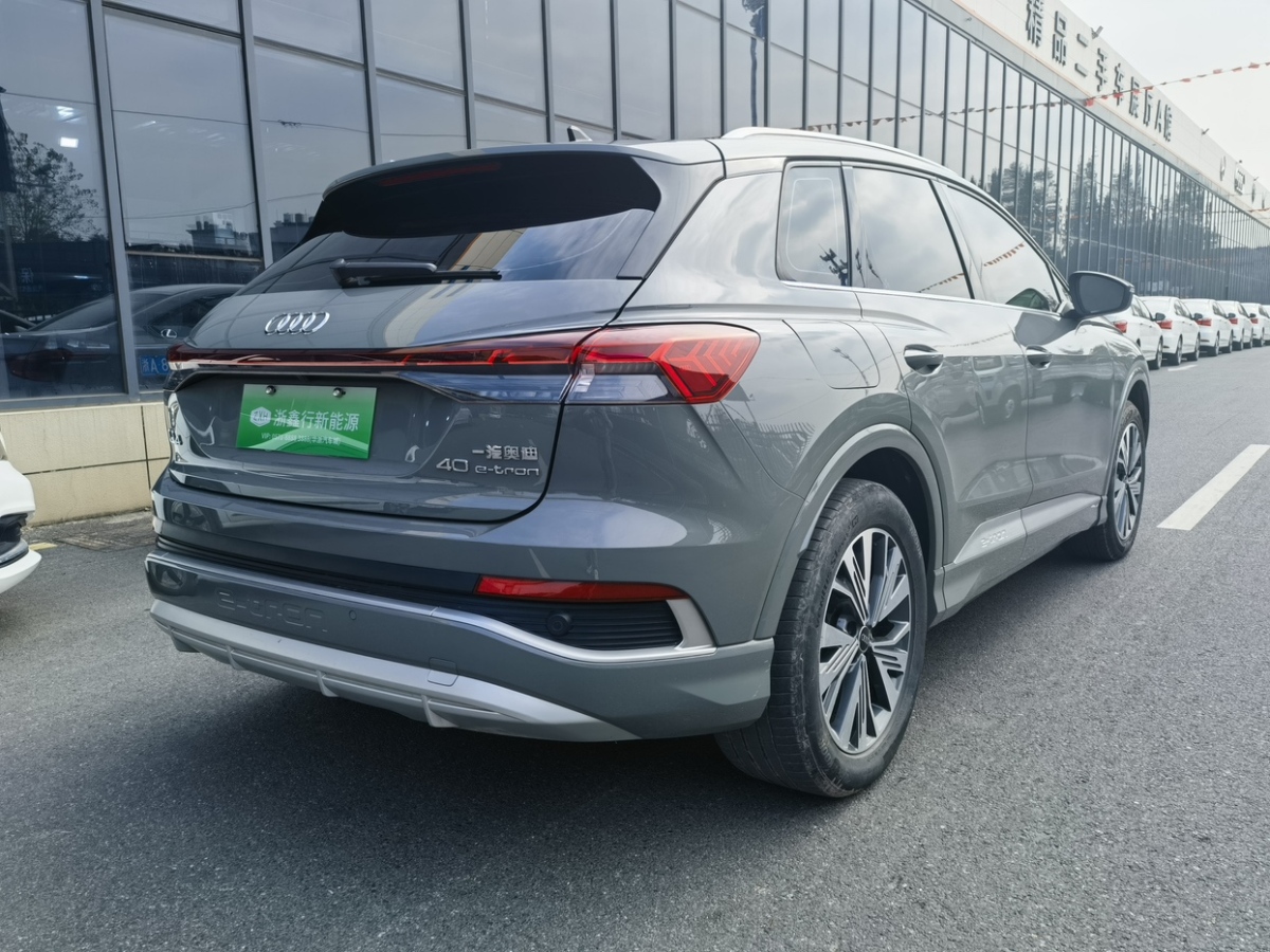 奧迪 奧迪Q4 e-tron  2023款 40 e-tron 創(chuàng)行版圖片