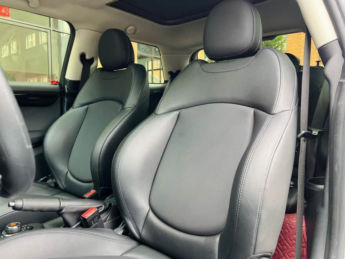 MINI MINI  2021款 1.5T COOPER 經(jīng)典派圖片