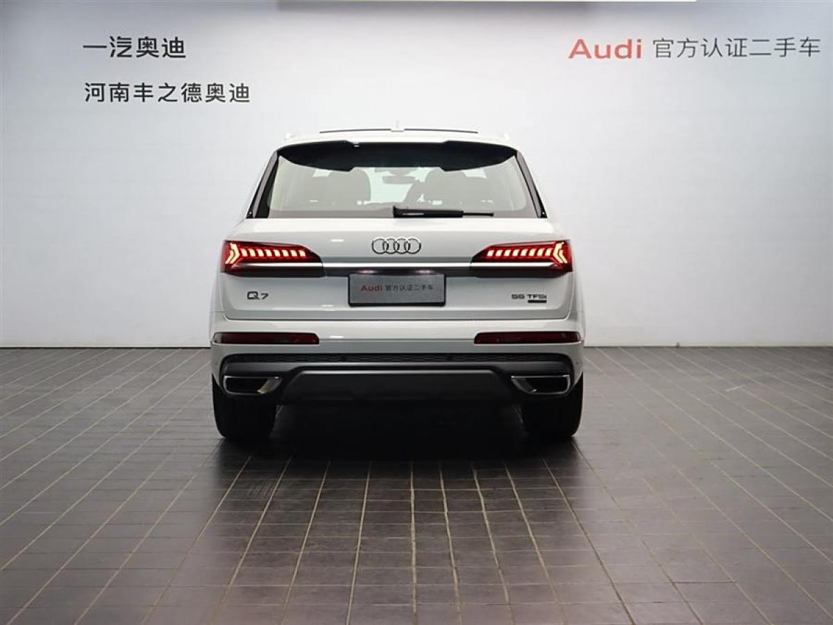 奧迪 奧迪Q7  2023款 55 TFSI quattro S line運(yùn)動(dòng)型圖片