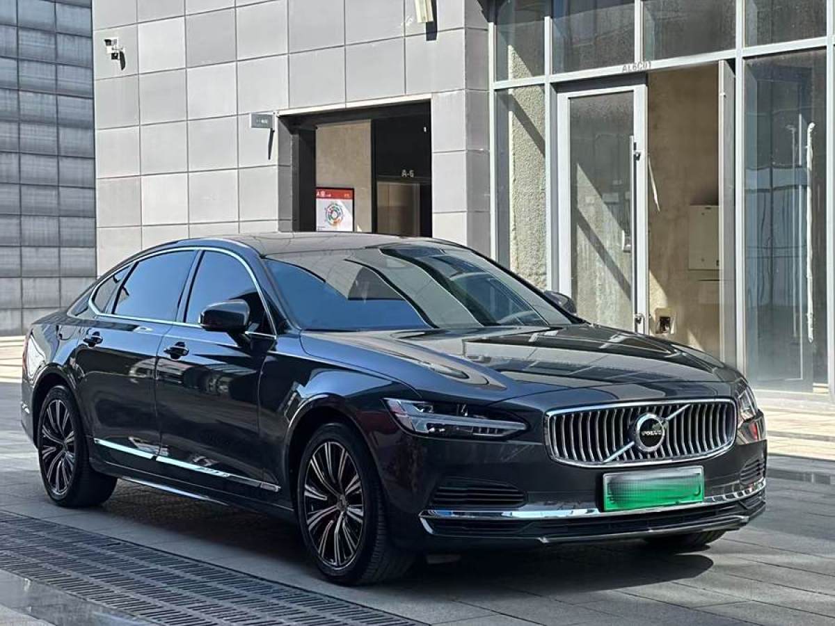 沃爾沃 S90新能源  2025款 插電式混動 四驅(qū)長續(xù)航智逸豪華版圖片