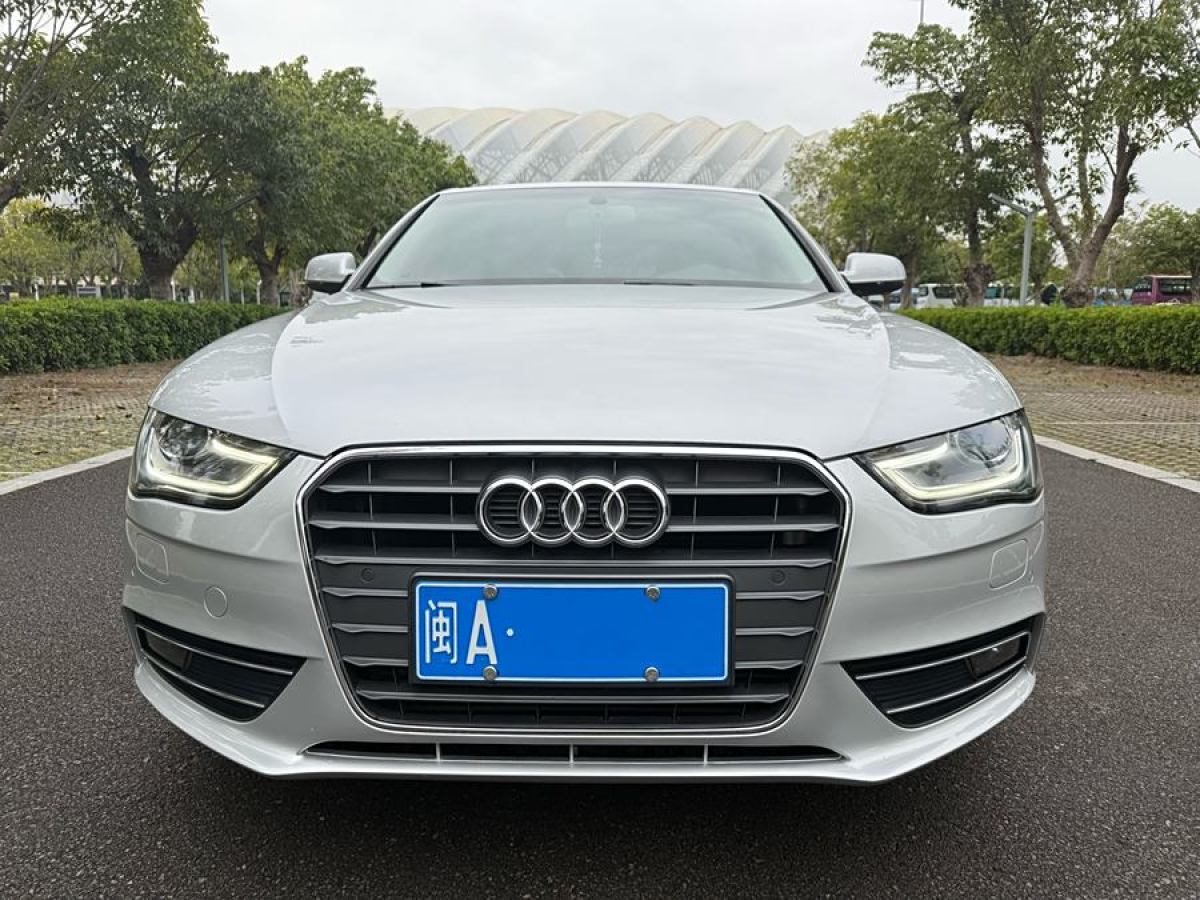 奧迪 奧迪A4L  2013款 35 TFSI 自動標(biāo)準(zhǔn)型圖片