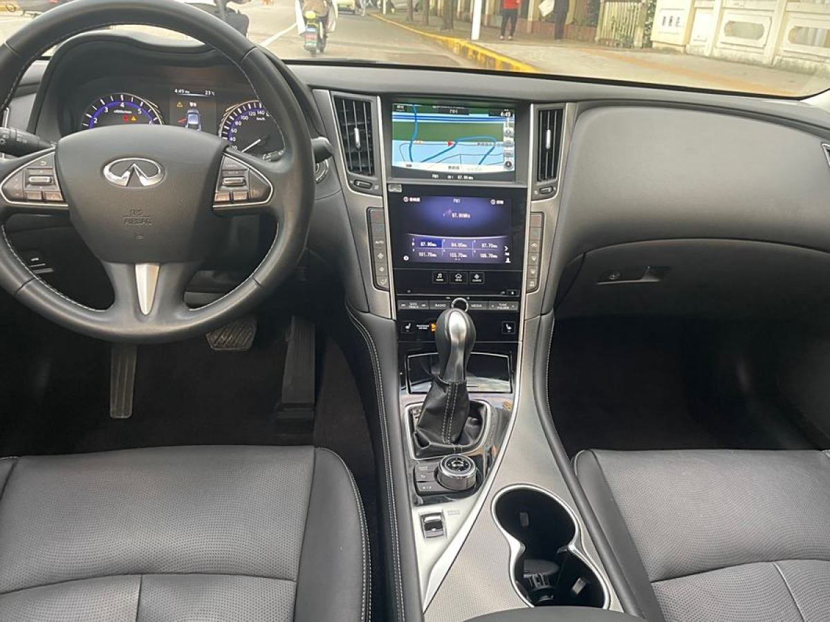 英菲尼迪 Q50  2014款 2.0T 豪華版圖片