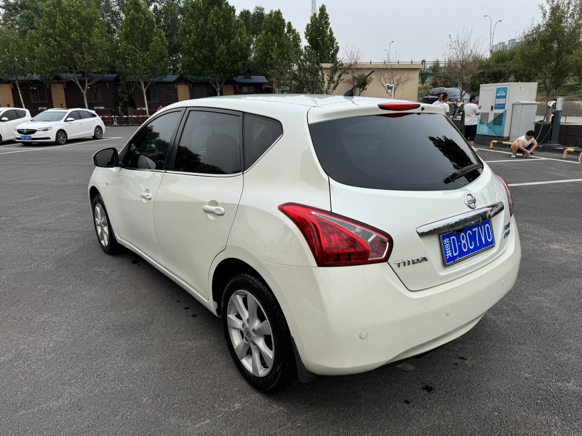 日產(chǎn) 騏達(dá)  2014款 1.6L CVT豪華型圖片