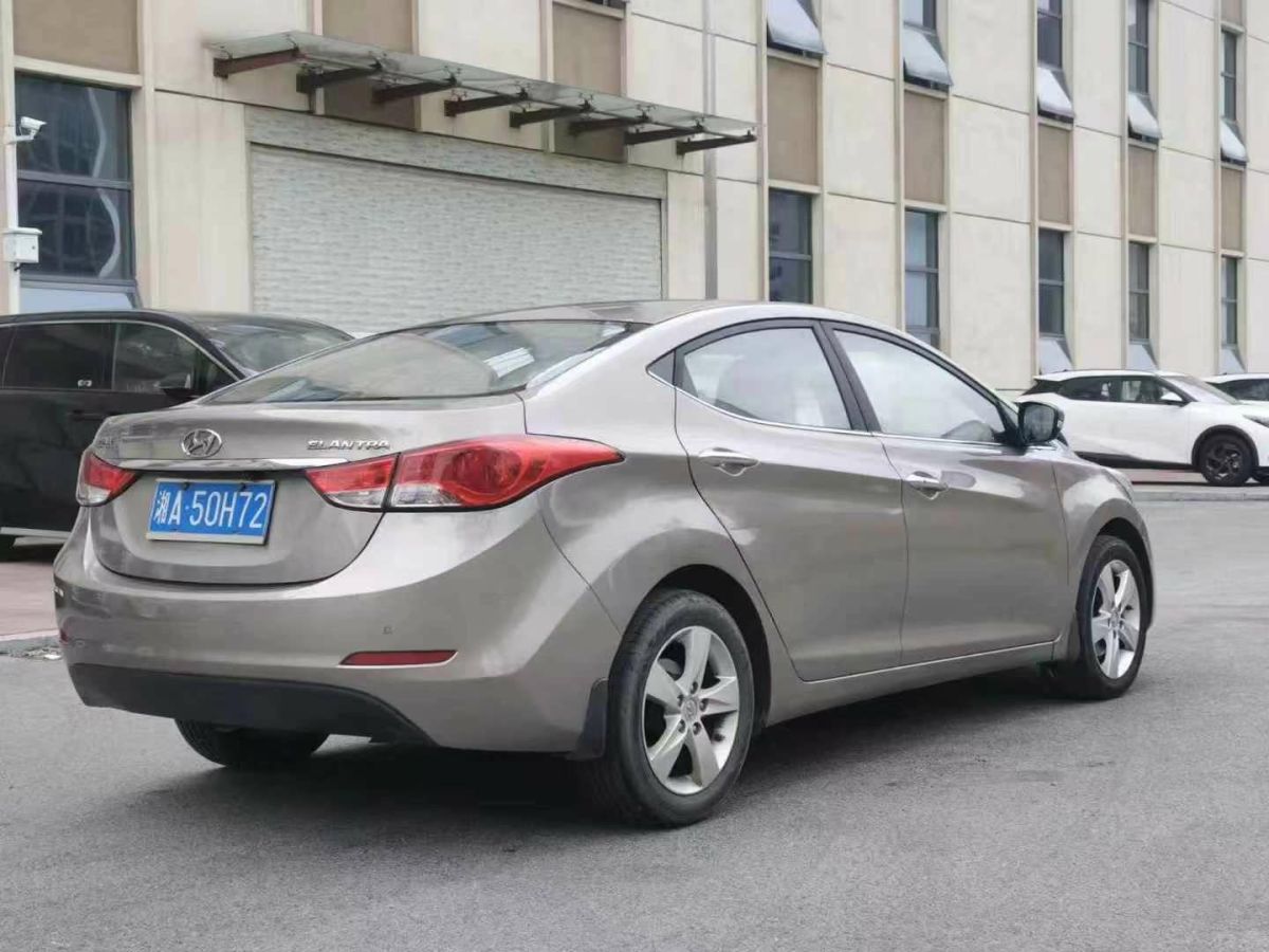 2013年1月現(xiàn)代 朗動  2013款 1.6L 自動領(lǐng)先型