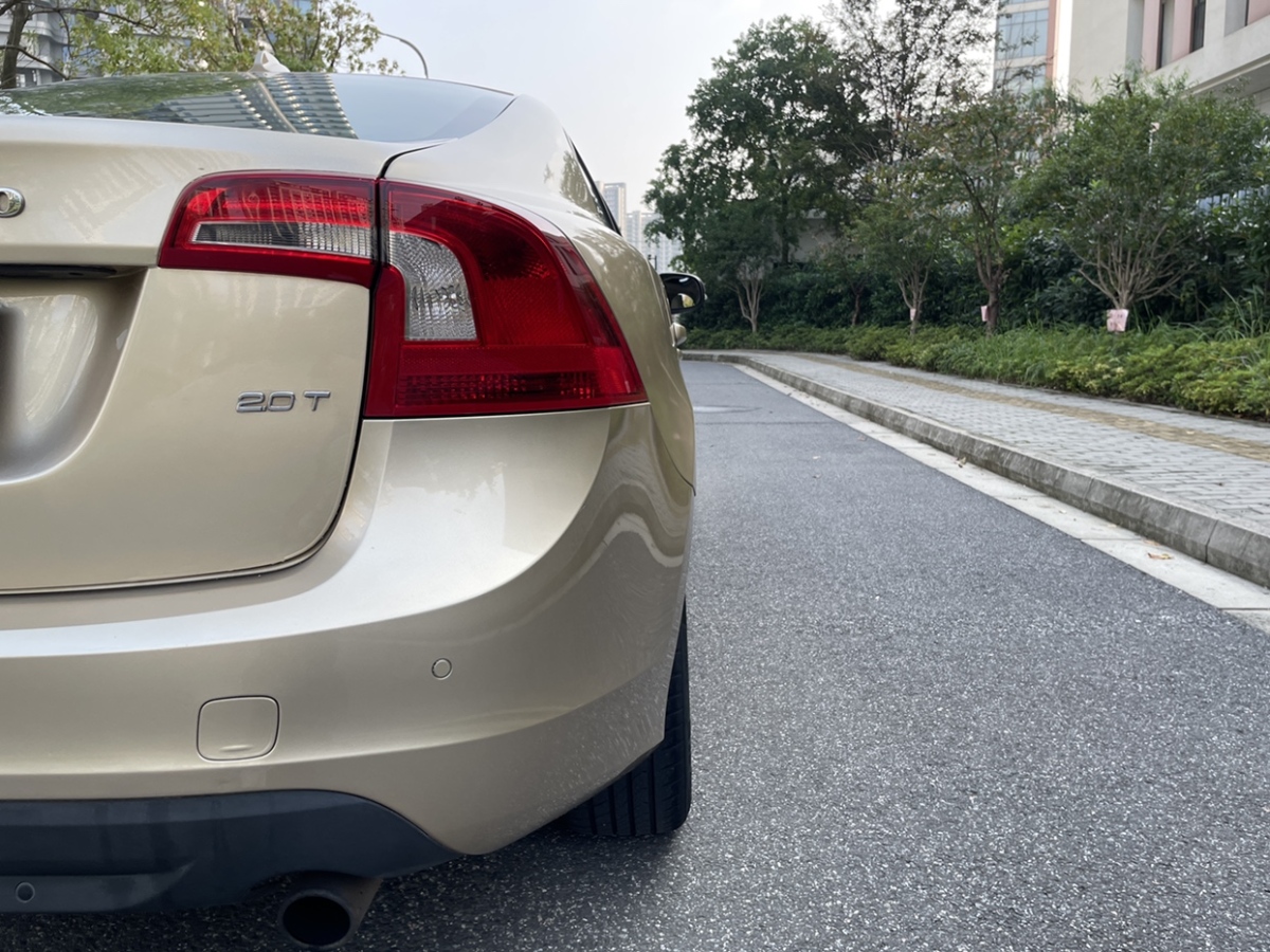 沃爾沃 S60  2011款 2.0T 舒適版圖片