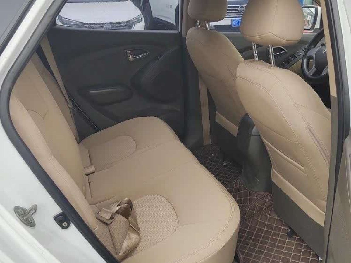 現(xiàn)代 ix35  2012款 2.0L 自動兩驅新銳版GL圖片