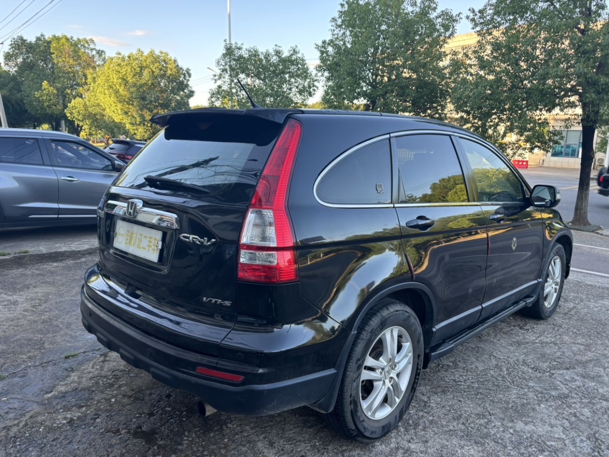 2010年9月本田 CR-V  2010款 2.4L 自動四驅(qū)尊貴版