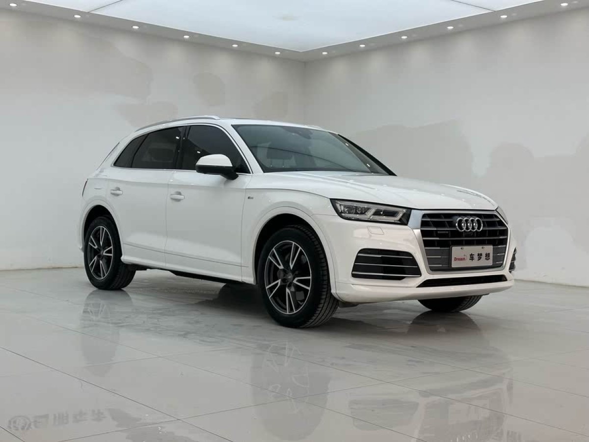 奧迪 奧迪Q5L  2018款  40 TFSI 榮享時(shí)尚型 國VI圖片