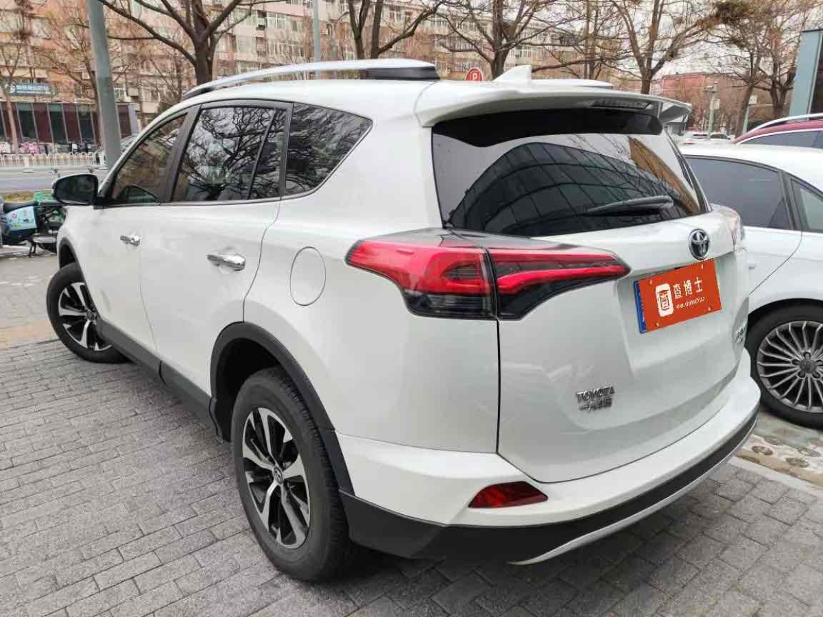 豐田 RAV4  2016款 榮放 2.0L CVT四驅新銳版圖片