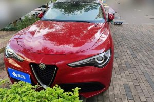 Stelvio 阿爾法·羅密歐 2.0T 200HP 豪華版