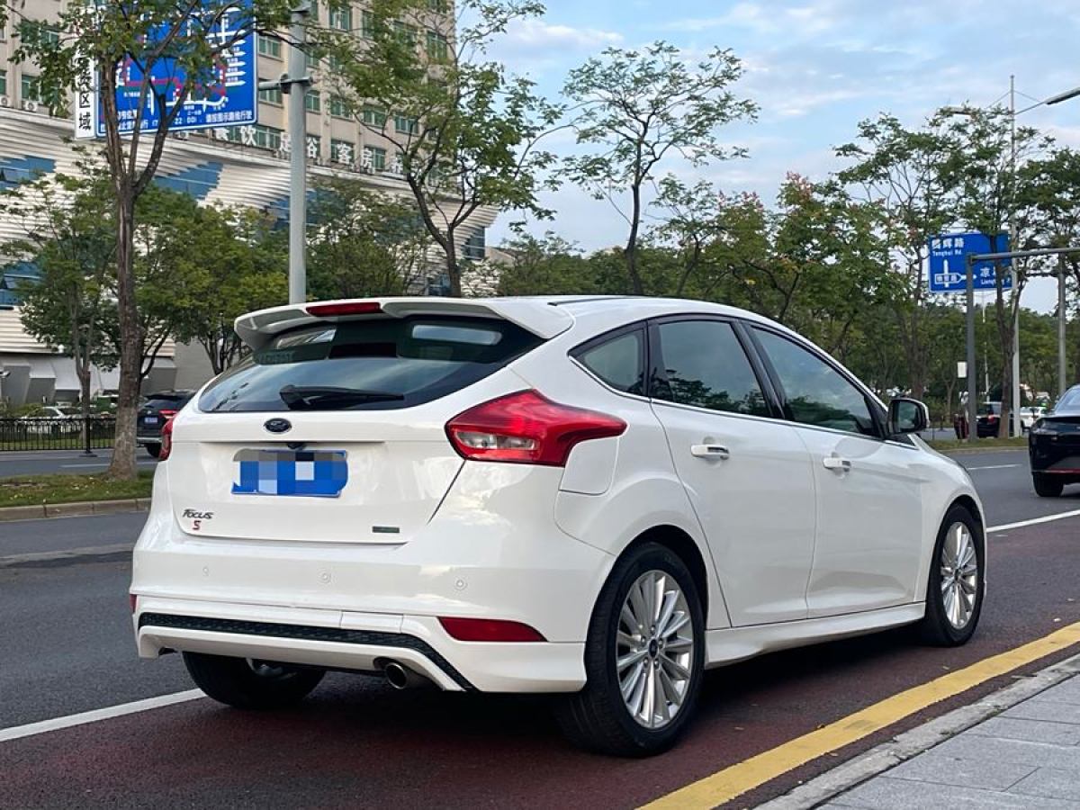 福特 福克斯  2015款 兩廂 EcoBoost 180 自動(dòng)運(yùn)動(dòng)型圖片