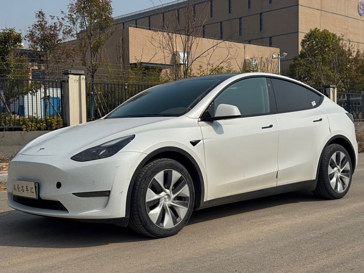 2022年2月特斯拉 Model 3  2021款 改款 標(biāo)準(zhǔn)續(xù)航后驅(qū)升級版