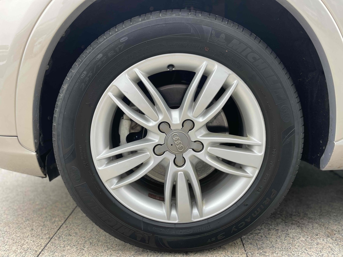奧迪 奧迪Q3  2013款 35TFSI 舒適型圖片