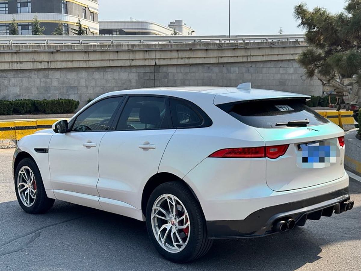 捷豹 F-PACE  2016款 2.0T 兩驅(qū)R-Sport運動版圖片