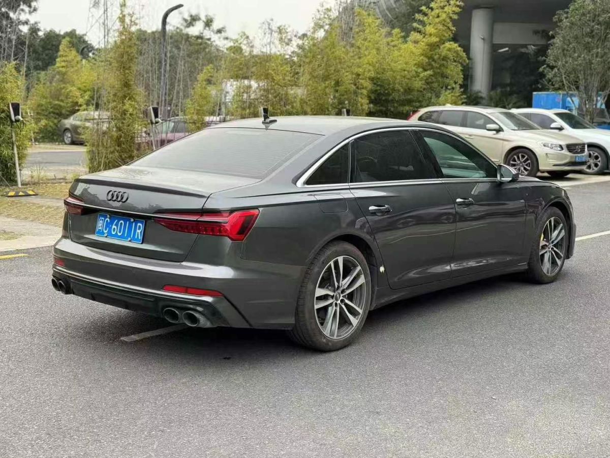 奧迪 奧迪A6  2020款 Allroad 探索家 55 TFSI 尊享越野型圖片