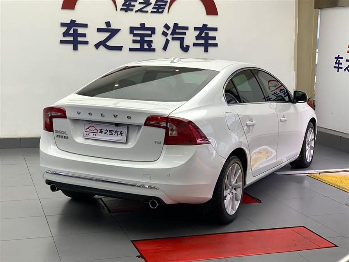 2017年10月沃爾沃 S60  2017款 L 2.0T T4 智遠(yuǎn)版