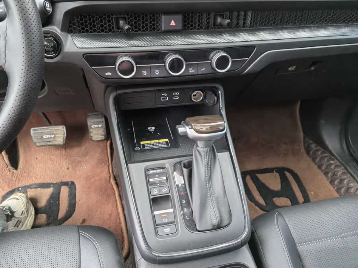 本田 CR-V  2023款 240TURBO 兩驅(qū)智領(lǐng)版圖片
