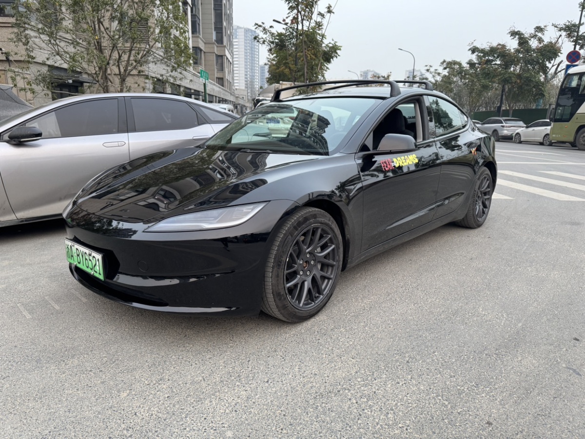 特斯拉 Model 3  2023款 長(zhǎng)續(xù)航煥新版 雙電機(jī)全輪驅(qū)動(dòng)圖片